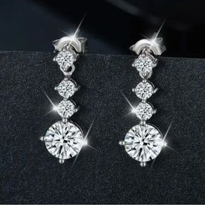 1.3 ct Moissanite earrings. NWOT